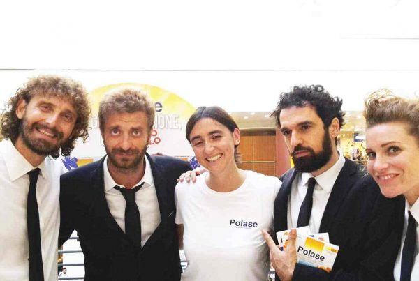 Hostess Free-Way per Polase insieme alle Iene